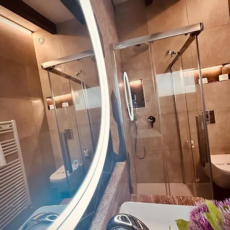 La Quinta Luxury Palace منزل ريفي *