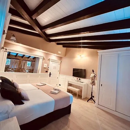 La Quinta Luxury Palace Country house