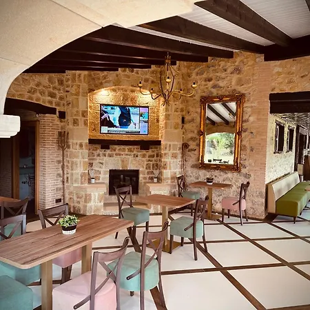 La Quinta Luxury Palace *